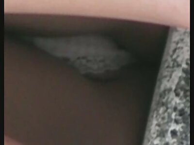 Stallone muscoloso mature pelose porn ha scopato una mora con tette naturali succose.